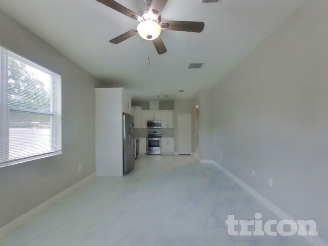 9021 Riverview Dr in Riverview, FL - Building Photo - Building Photo