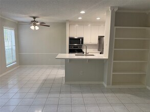 2120 El Paseo St in Houston, TX - Building Photo - Building Photo