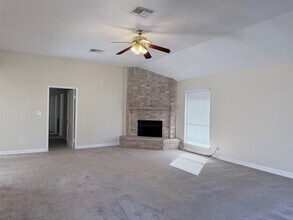 2222 Sunset Trail in Sugar Land, TX - Building Photo - Building Photo