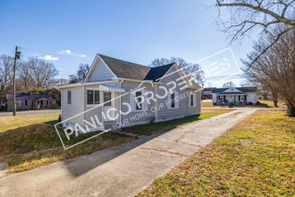 322 Moir St in Eden, NC - Building Photo - Building Photo