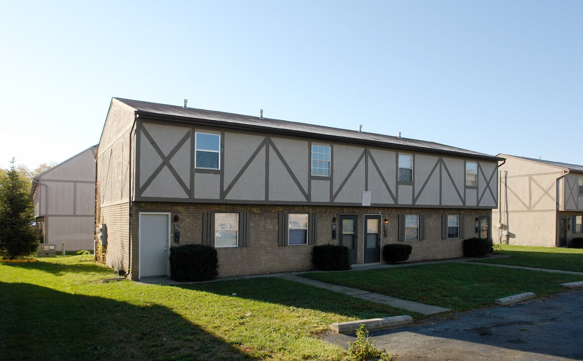 1619-1625 Harvester Ln in Columbus, OH - Foto de edificio