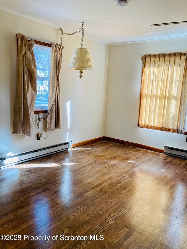 28 Patterson St in Waymart, PA - Building Photo - Building Photo
