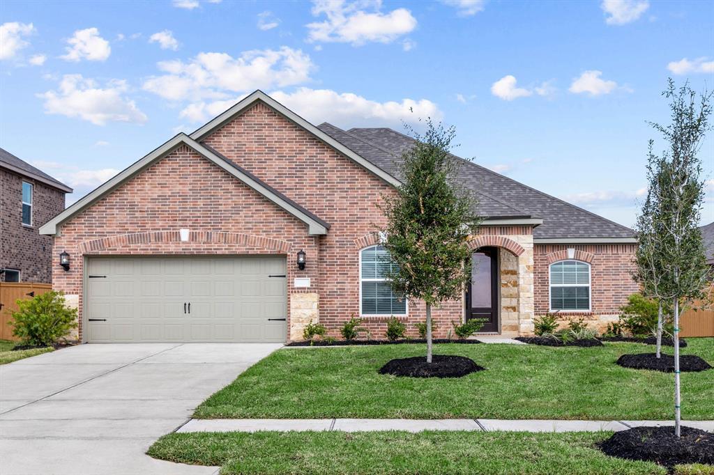 3206 Banyan Dr in Santa Fe, TX - Building Photo