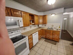 5757 Cromley Dr in Milford, OH - Building Photo - Building Photo