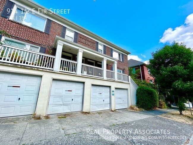 property at 914 1/2 E Fir St