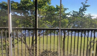 901 SW 141st Ave in Pembroke Pines, FL - Building Photo