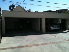 8372 Blackburn Ave in Los Angeles, CA - Building Photo - Building Photo