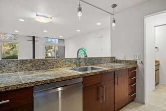 6356 138th Ave NE in Redmond, WA - Building Photo - Building Photo