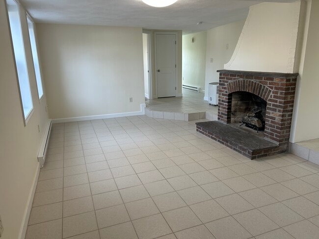 182-186 Marlborough St