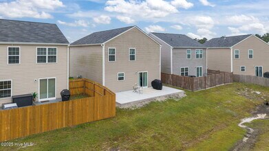 107 Walton Dr in New Bern, NC - Building Photo - Building Photo