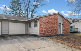 615 E Colorado Ave in Urbana, IL - Building Photo