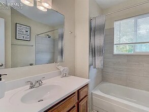 2341 Split Rock Dr in Colorado Springs, CO - Building Photo - Building Photo