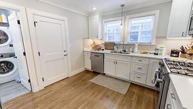 15 Nottinghill Rd, Unit #1 in Boston, MA - Building Photo - Building Photo