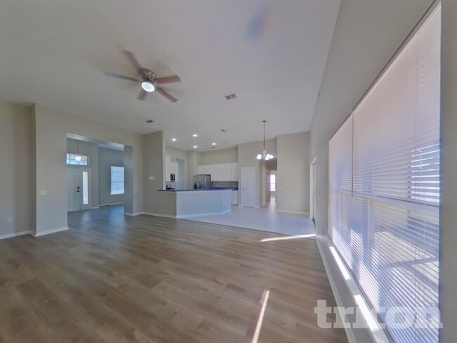 3108 Regal Darner Dr in Kissimmee, FL - Building Photo - Building Photo