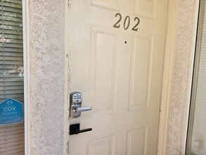 3105 Casey Dr in Las Vegas, NV - Building Photo - Building Photo