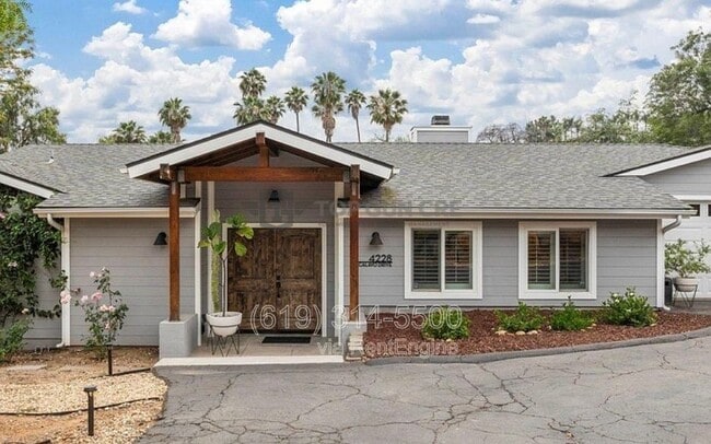 4228 Calavo Dr in La Mesa, CA - Building Photo - Building Photo