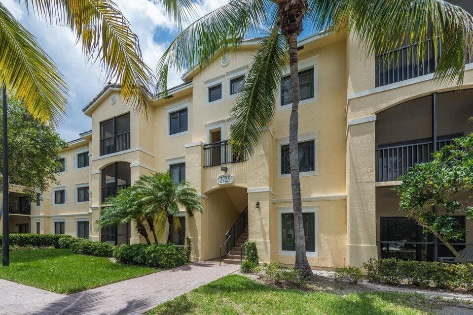 2725 Anzio Ct in Palm Beach Gardens, FL - Building Photo