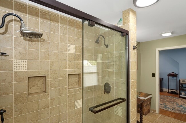 property at 911 Chesapeake Ave