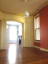 22 Lyon St, Unit 1 floor walkout garden in New Haven, CT - Building Photo