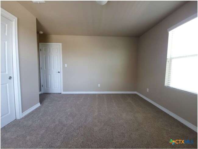 property at 213 Mary Max Cir