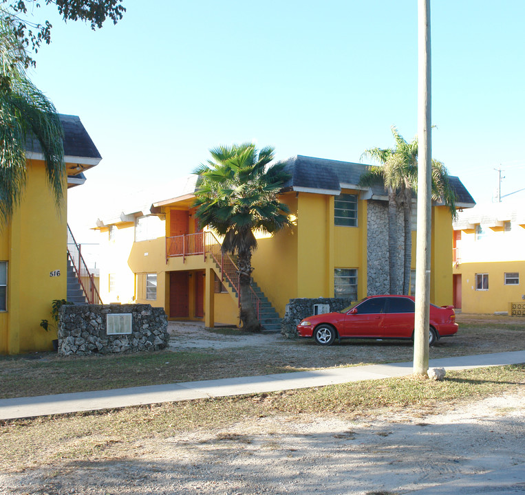 530 NW 2nd St in Homestead, FL - Building Photo