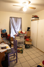 3202 Chestnut St in Laredo, TX - Building Photo - Building Photo