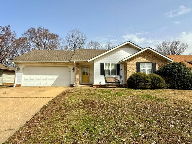 property at 1305 N 30th St