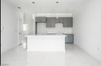 2425 Mansfield Ave S in Lehigh Acres, FL - Building Photo - Building Photo