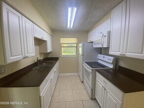 11938 Inland Dr in Jacksonville, FL - Building Photo - Building Photo