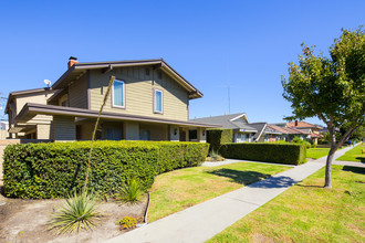 3761 Green Ave in Los Alamitos, CA - Building Photo - Other