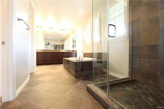 4687 Camino Del Sol in Calabasas, CA - Building Photo - Building Photo