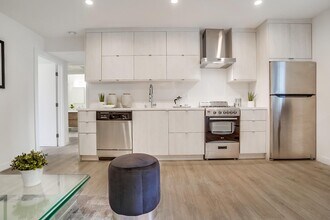 721 Silver Lake Blvd in Los Angeles, CA - Building Photo - Building Photo