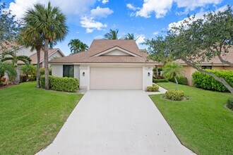 197 Ridge Rd in Jupiter, FL - Building Photo - Building Photo