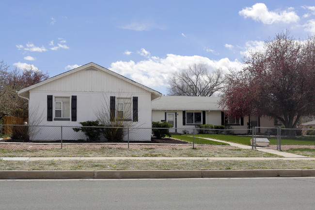 1201 Janes Ln in Colorado Springs, CO - Building Photo - Building Photo