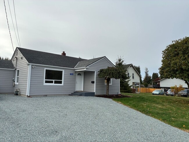 property at 1316 E Fairhaven Ave