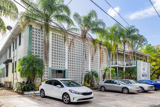 Vernon Terrace Apartments in Jacksonville, FL - Building Photo - Building Photo