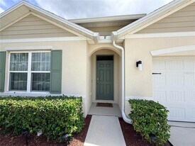 5610 Winona Dr in St. Cloud, FL - Building Photo
