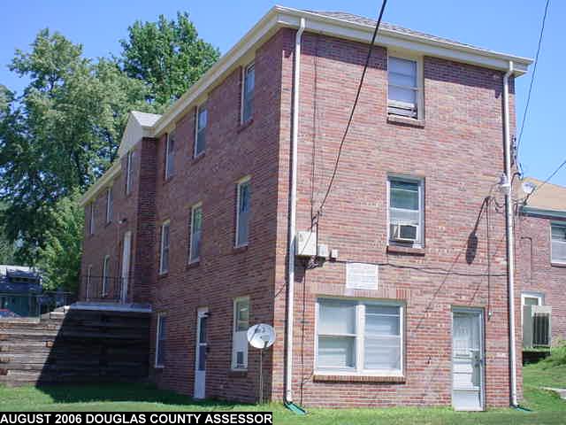 Acorn Apartments in Omaha, NE - Building Photo - Building Photo