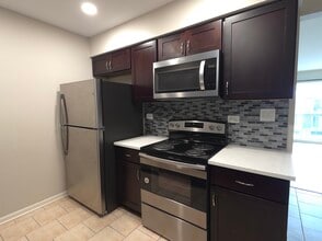 1667 Kiowa Cir in Naperville, IL - Building Photo - Building Photo