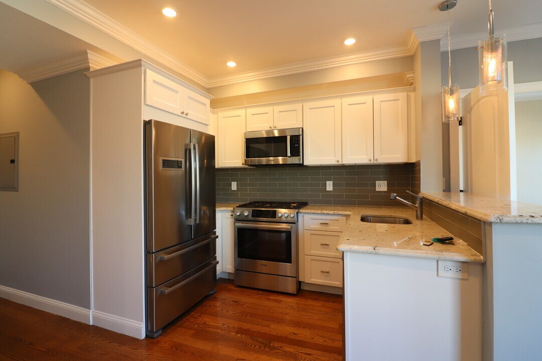 38-42 Hyde Park Ave. Unit 5 in Boston, MA - Building Photo