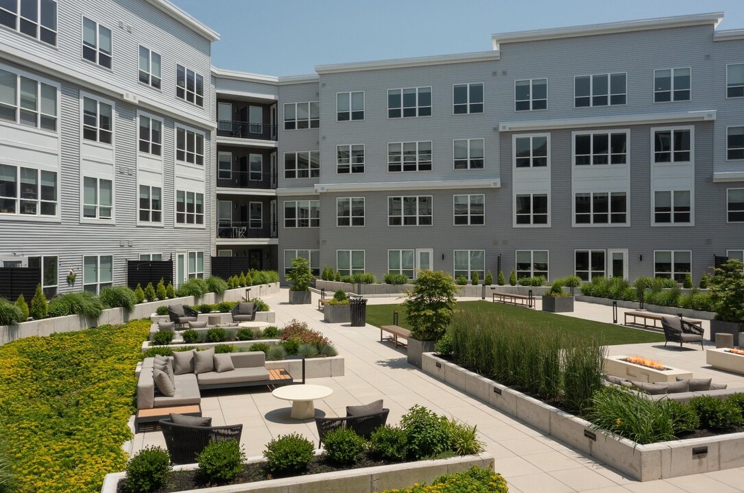 EDGE Apartments in Bayonne, NJ - Foto de edificio