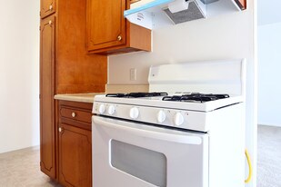 Shannon South in Seatac, WA - Building Photo