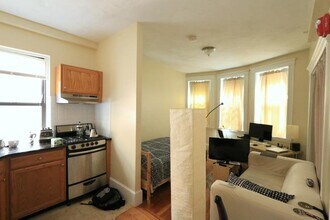 77 Hancock St in Cambridge, MA - Foto de edificio - Building Photo