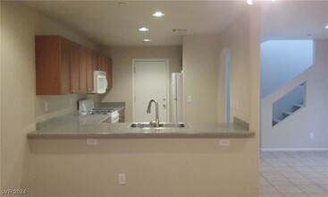 9157 Dimpled Ct in Las Vegas, NV - Building Photo - Building Photo