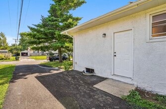 1382 Pegwood Dr in Columbus, OH - Building Photo - Building Photo