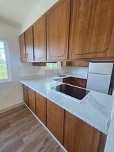 3124 Yosemite Ave, Unit 3 in El Cerrito, CA - Foto de edificio - Building Photo