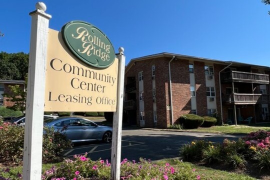 Rolling Ridge in West Haven, CT - Foto de edificio