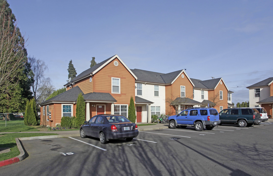 Jose Echevarria Apartments in Forest Grove, OR - Building Photo