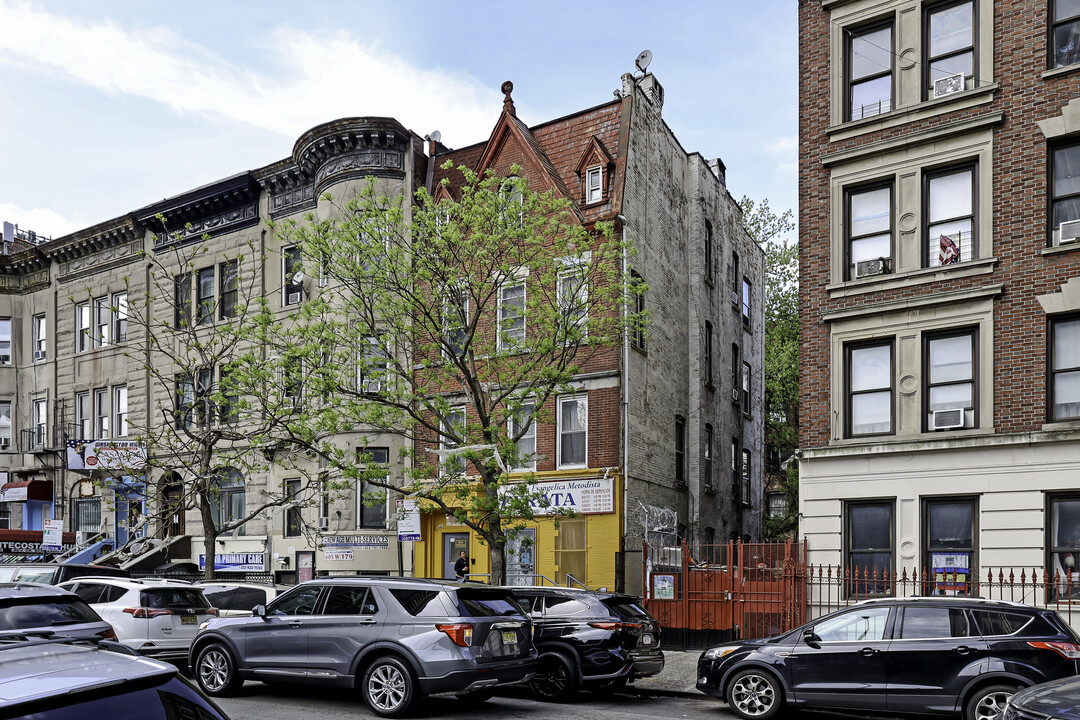 603 W 179th St in New York, NY - Building Photo