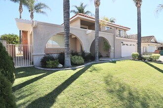 1470 Dara St in Camarillo, CA - Building Photo - Building Photo